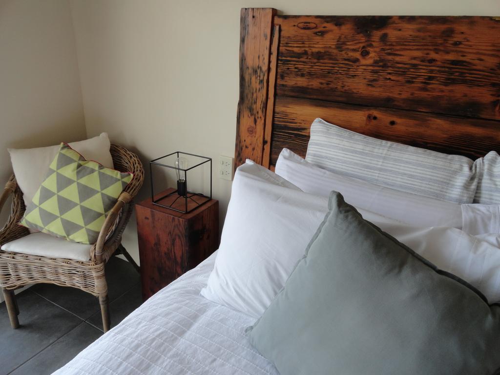 SarsfieldDown To Earth Farm Retreatアパートメント エクステリア 写真